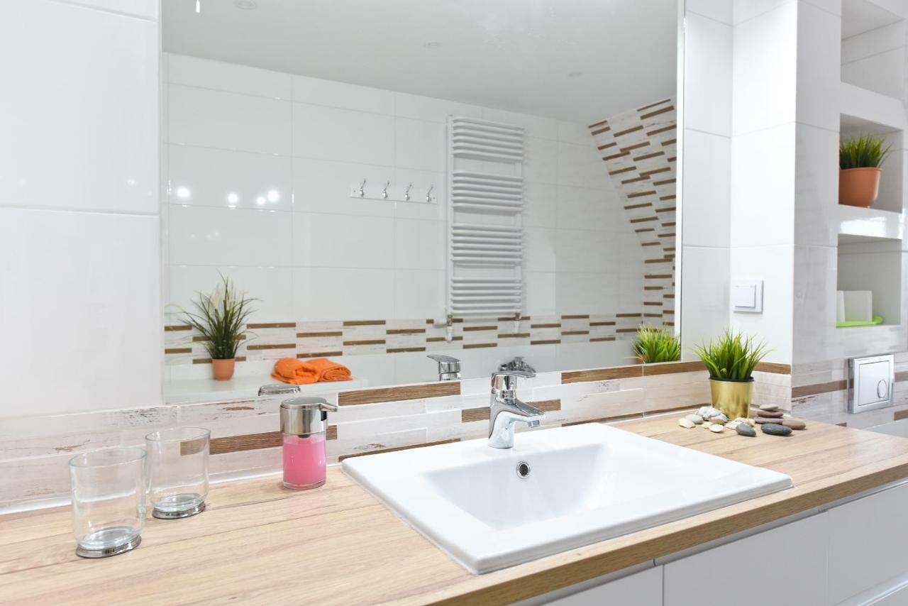 Apartament Centrum Z Miejscem Parkingowym Stary Toruń Exterior foto