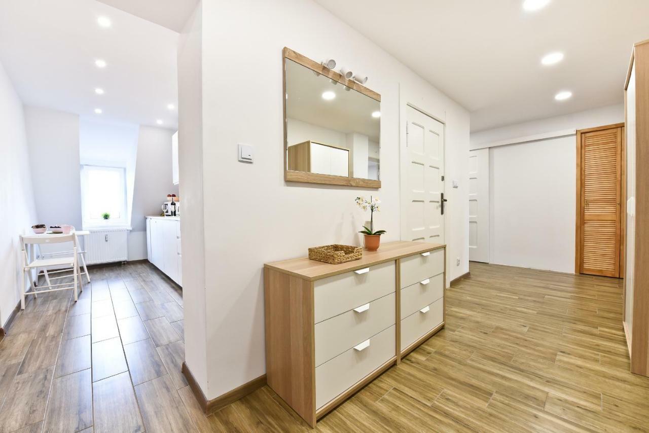 Apartament Centrum Z Miejscem Parkingowym Stary Toruń Exterior foto